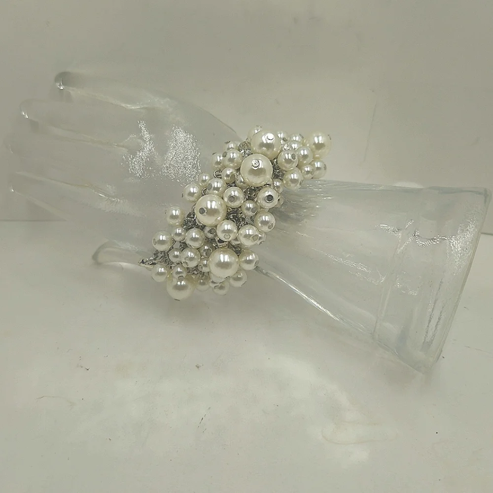 Vintage Aura Faux Cluster Pearl Rhinestone Silver Tone Link Bracelet - Picture 14 of 16